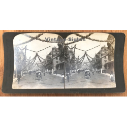 London / UK: Coronation Decorations St. James St. / Royals (Vintage Stereo Photo 1903)
