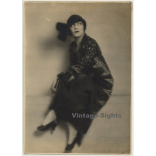 US Actress Gloria Swanson / Fashion - Hat (Vintage Press Photo ~1920s/1930s)