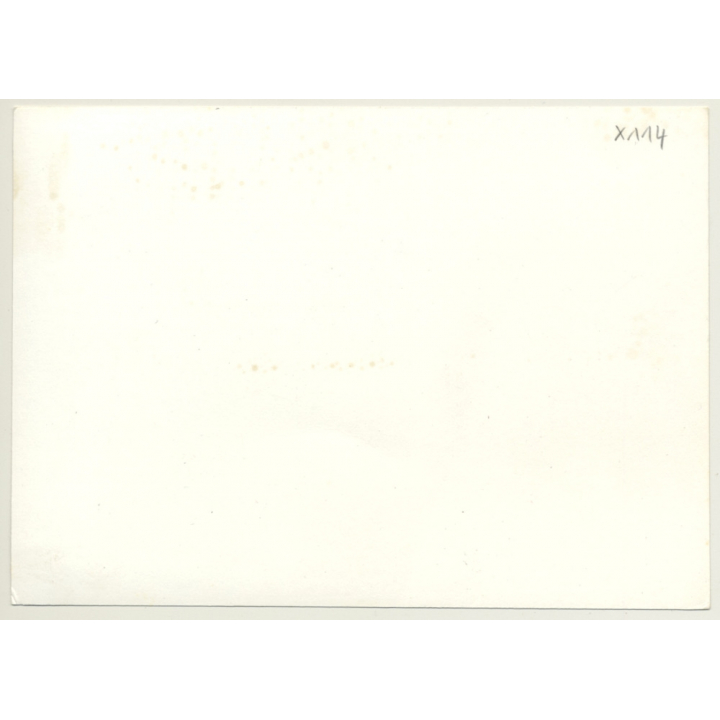 2 Tall Darkhaired Nudes *5 / Floor - Legs (Vintage Photo GDR 1970s/1980s)