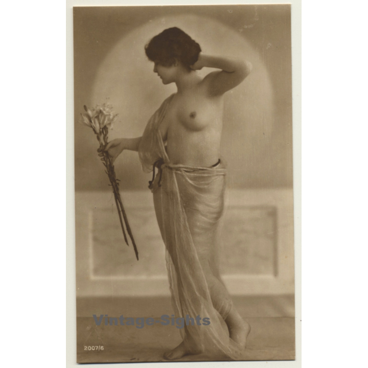 French Nude With Flowers / Toga - Boudoir - Risqué (Vintage RPPC ~1910s/1920s)