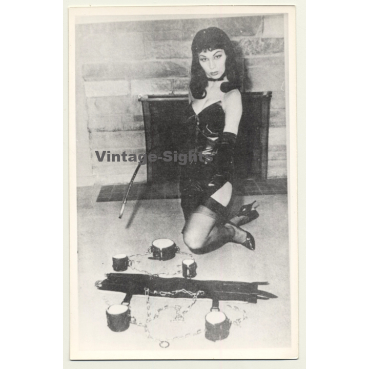 Bettie Page Lookalike *4 / Restraint - Rod - BDSM (Vintage RPPC 1964)