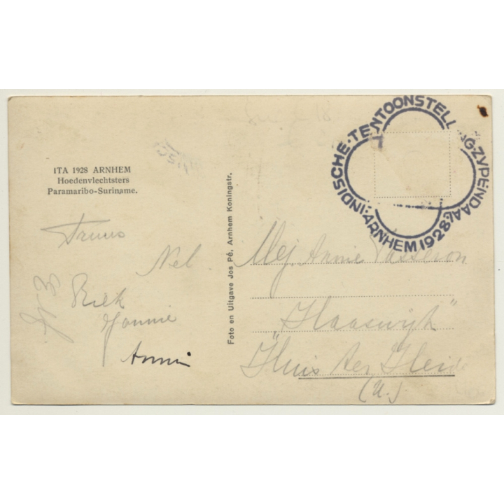 Paramaribo / Suriname: Hat Weavers / Hoedenvlechtsters (Vintage RPPC 1928)