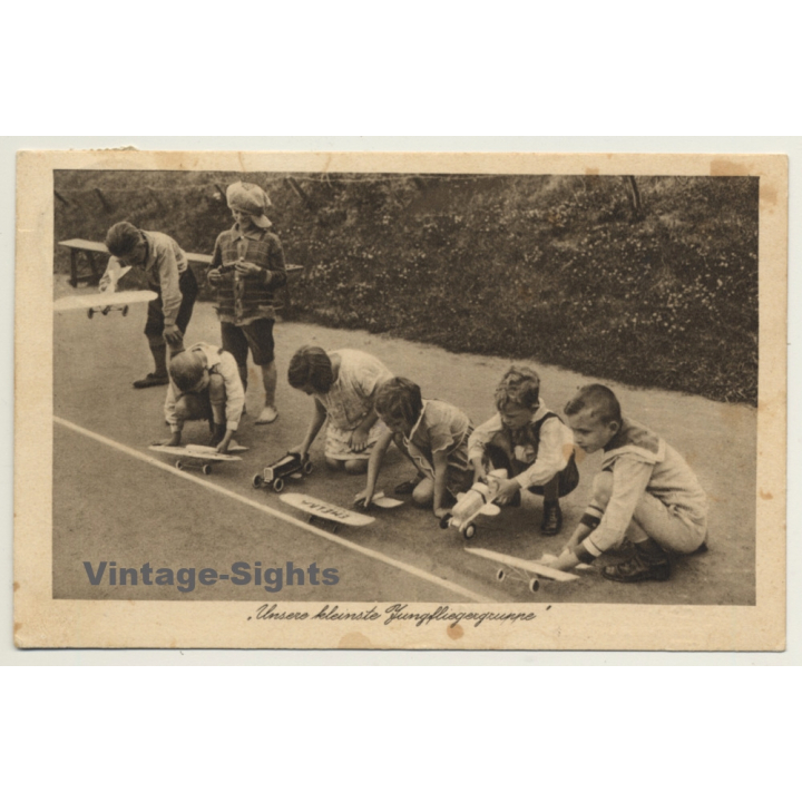 Unsere Kleinste Jungfliegergruppe / Model Planes (Vintage PC 1932)