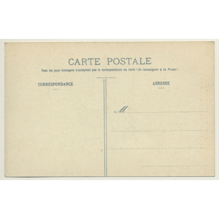 Madagascar: Zafimaniry Woman Breastfeeding Baby / Risqué - Ethnic (Vintage PC ~1910s)