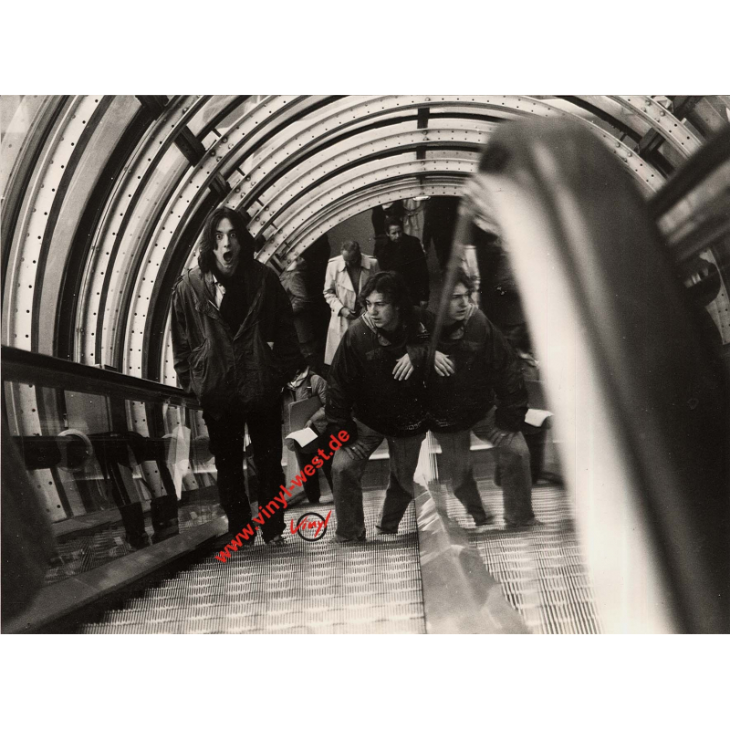 Centre Pompidou: Youngsters On Escalator Paris