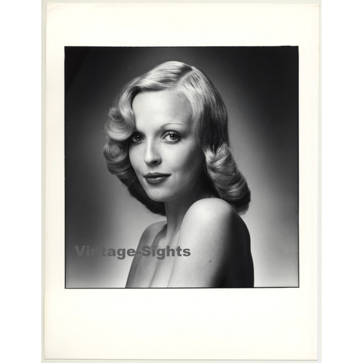 Blonde Female Model *2 / Hairstyle (Vintage Fashion Photo: Wolfgang Klein 1980s DIN A4+)