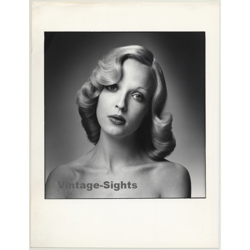 Blonde Female Model *3 / Hairstyle (Vintage Fashion Photo: Wolfgang Klein 1980s DIN A4+)