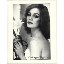 Portrait: Female Fashion Model *9 / Hairstyle - Rain (Vintage Photo: Wolfgang Klein 1980s DIN A4+)