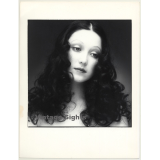 Portrait: Female Fashion Model *12 / Hairstyle (Vintage Photo: Wolfgang Klein 1980s DIN A4+)