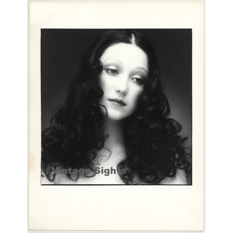 Portrait: Female Fashion Model *12 / Hairstyle (Vintage Photo: Wolfgang Klein 1980s DIN A4+)