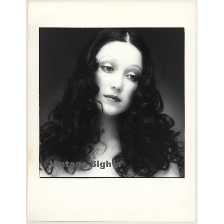 Portrait: Female Fashion Model *12 / Hairstyle (Vintage Photo: Wolfgang Klein 1980s DIN A4+)