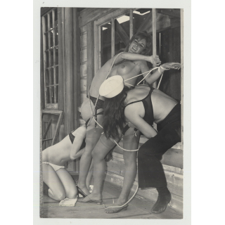 Bizarre Lesbian Cowgirl Bondage Scene 4 / BDSM - Suspenders (Vintage Photo Master 60s/70s)
