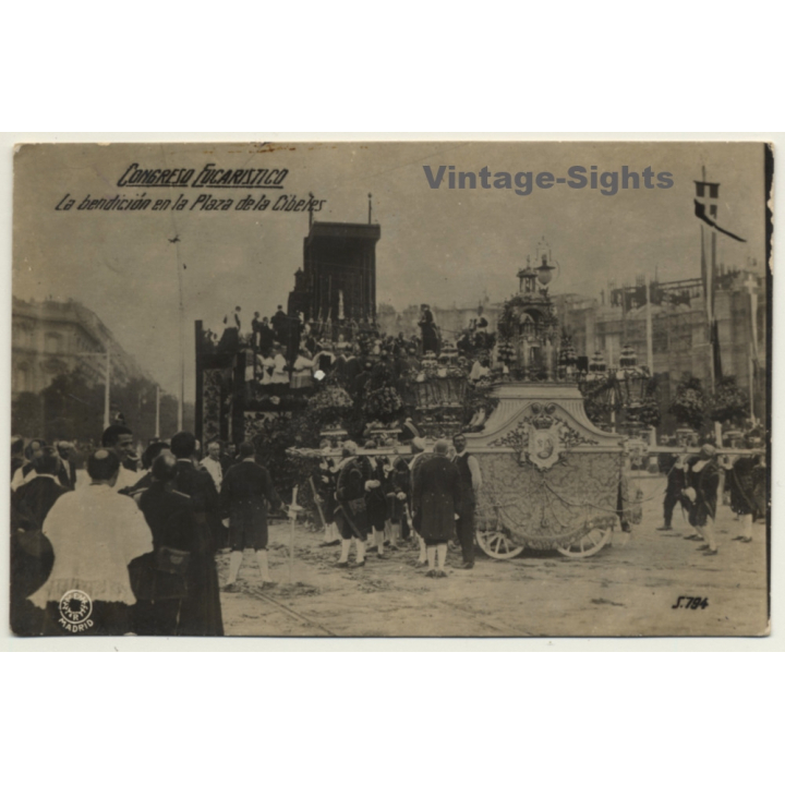 Madrid: Congreso Eucaristico - Bendición En La Plaza De La Cibeles (Vintage RPPC 1911)