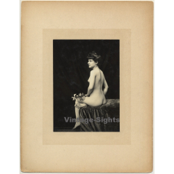Classic French Nude *1 / Flowers (Vintage Photo Gelatin Silver ~1900s)