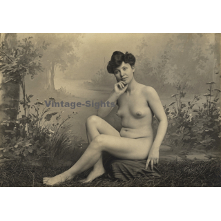 Classic French Nude *7 / Belle Epoque - Risqué (Vintage Photo Gelatin Silver ~1900s)