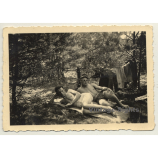 2 Semi Nude Soldiers Relax In Outdoor Camp / Gay INT (Vintage Photo  ~1940s)