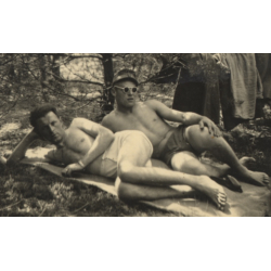 2 Semi Nude Soldiers Relax In Outdoor Camp / Gay INT (Vintage Photo  ~1940s)