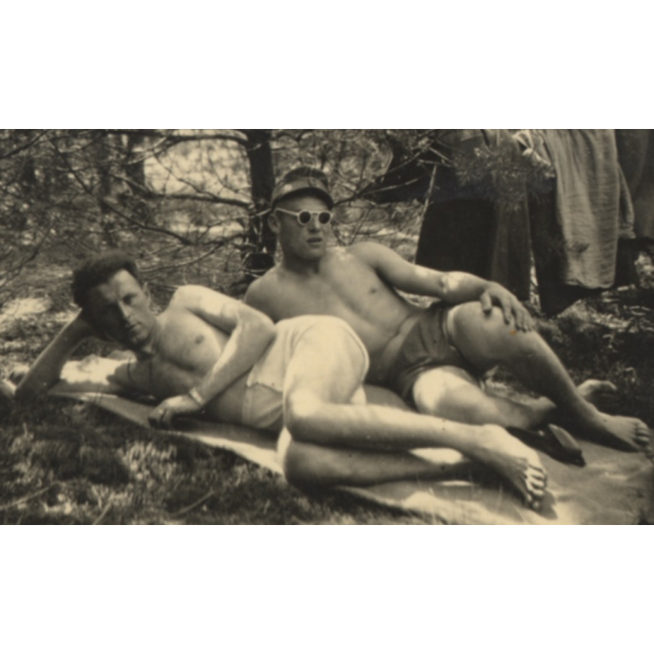 2 Semi Nude Soldiers Relax In Outdoor Camp / Gay INT (Vintage Photo  ~1940s)