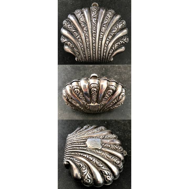 Vintage Silver Shell Shaped Coin Purse (UK Victorian Era ~1880s)