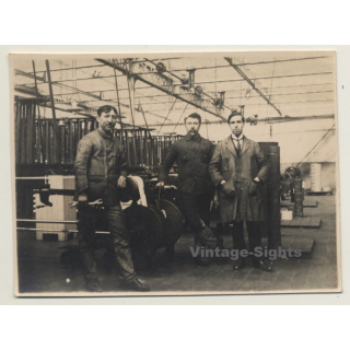 Load Strap Factory / Staff - Industry - Fabric Belts (Vintage Photo ~1900s/1910s)