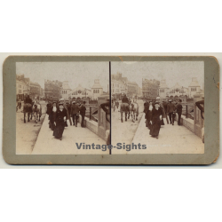 London / UK: Bridge - People - Crown Insurance (Vintage Stereo Photo ~1900/1920)