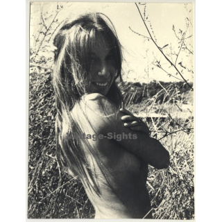 Jerri Bram (1942): Pretty Brunette Nude In High Grass *2 (Vintage Photo ~1970s/1980s)