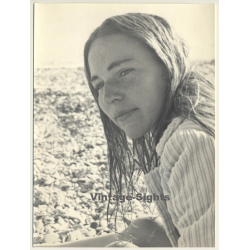 Jerri Bram (1942): Pretty Natural Young Woman At Beach (Vintage Photo ~1980s)
