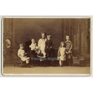 Reutlingen: Group Of Kids - Doll / Herzog (Vintage Cabinet Card ~1900s/1910s)