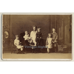 Reutlingen: Group Of Kids - Doll / Herzog (Vintage Cabinet Card ~1900s/1910s)