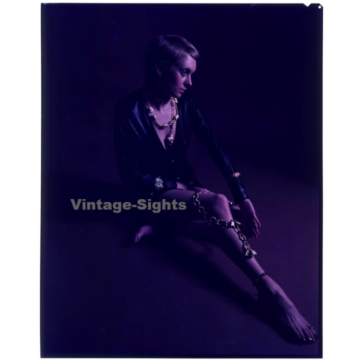 Shorthaired Woman / Jewelry - Fashion Shoot (Vintage Large Format Diapositive 1980s)