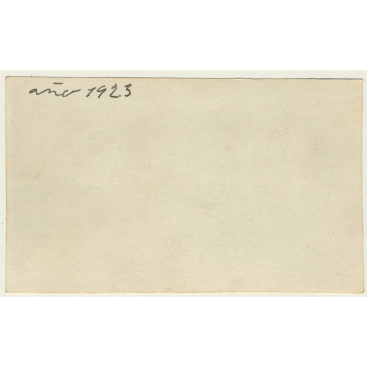 Spain: Sophisticated Familly & 2 Oldtimers / Opel (Vintage Photo 1923)