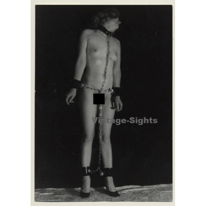 Nude Female Slave In Chains *9 / Hand & Foot Cuffs - BDSM (Vintage Photo GDR ~1960s)
