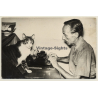 Escritor Con Gato / Reportajes Julia - Palma De Mallorca (Vintage Photo ~1960s)
