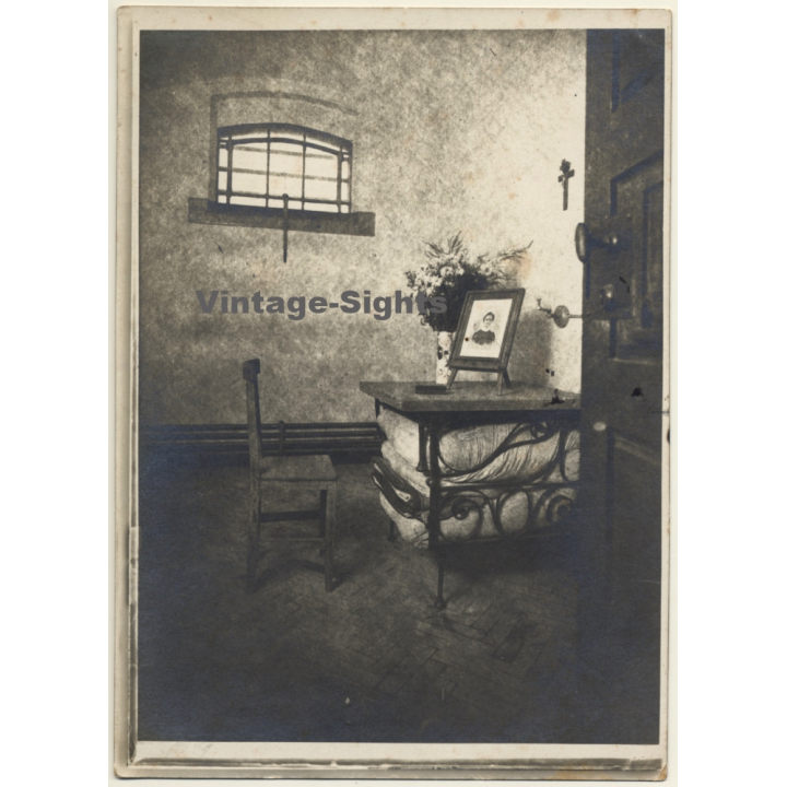 Edith Cavell (1865-1915) Cell At Saint-Gilles Prison (Vintage Photo ~1916)