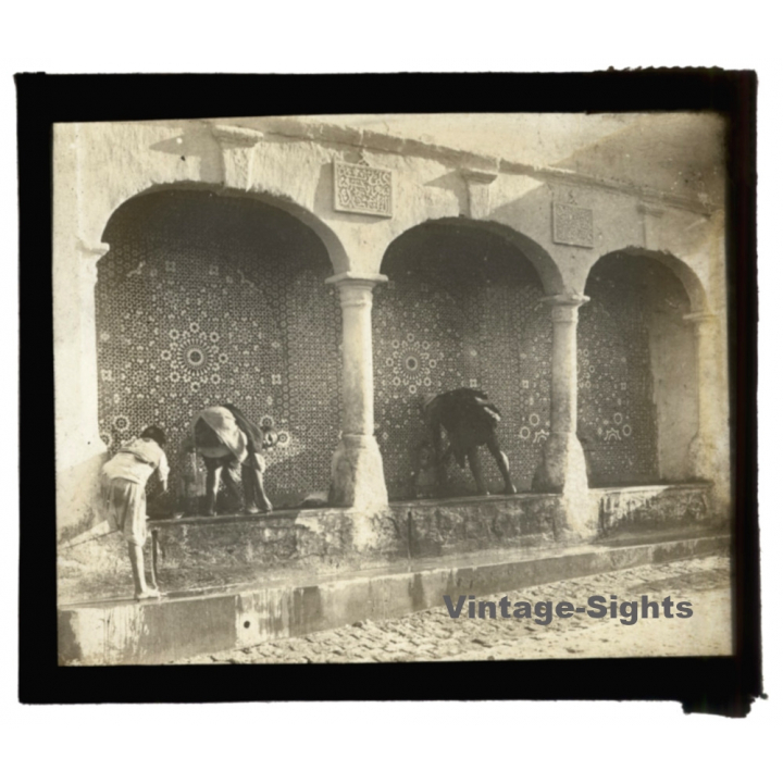 Maghreb / Africa: Indigenous At Fountain - Mosaic Tiles (Vintage Glass Dia Positive 1910s)