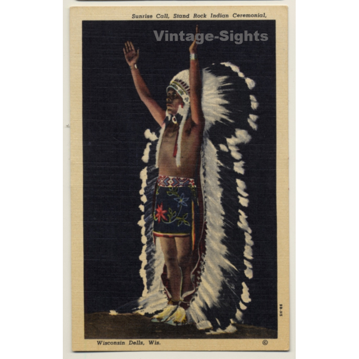 Wisconsin Dells / USA: Sunrise Call - Stand Rock Indian Ceremonial (Vintage PC 1950s)