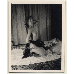 Elegant Brunette Nude With Black Cloth*11 / Risqué (Vintage Photo ~1940s/1950s)