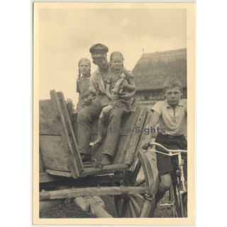Kids On Wagon - Dray / Agriculture - Doll (Vintage Photo 1940s)
