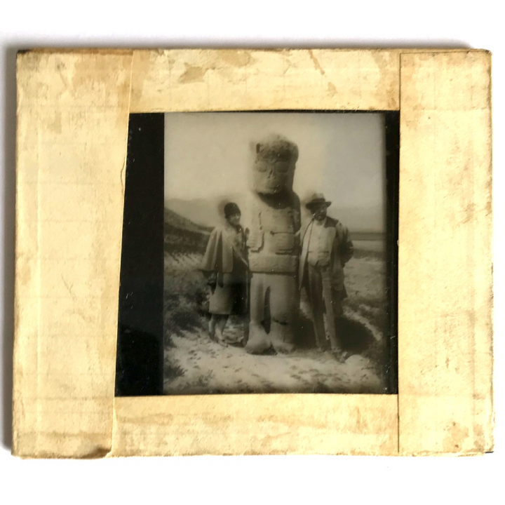 South America: Couple Beside Large Statue - Easter Island? (Vintage Glass Dia Positive 1910s)