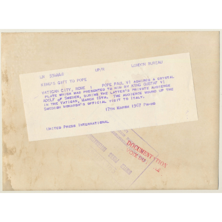 Pope Paul VI & King Gustav VI King's Gift To Pope (Vintage Press Photo 1967)