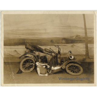H.A. Atwell: Clown In Crashed Oldtimer / Funny - Circus (Large Vintage Photo ~1910s/1920s)