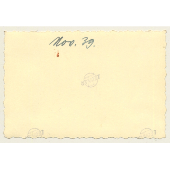 Handsome German Soldier Gets Haircut / WW2 - Gay INT (Vintage Photo 1939)