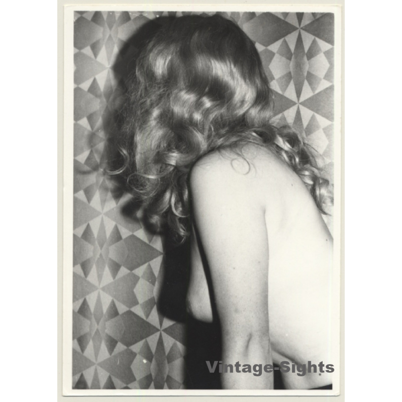 Profile Of Blonde Nude Woman / Boobs - 70s Wallpaper (Vintage Photo GDR ~1980s)