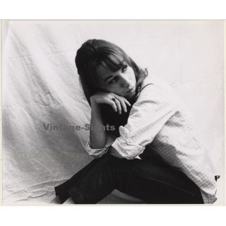 Jerri Bram (1942): Pensive Natural Brunette Woman / 60s Hairstyle (Vintage Photo ~1970s)