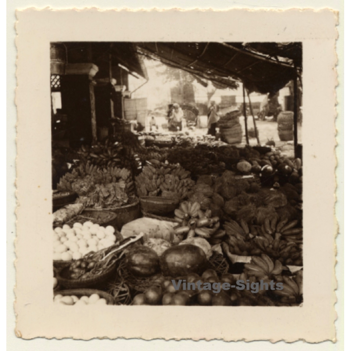 Saigon / Vietnam: Fruits & Vegetables At Local Market (Vintage Photo ~1930s/1940s)