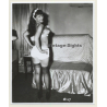 Irving Klaw: Bettie Page In White Lingerie 8107 / Pin-Up - BDSM (Vintage Photo USA)