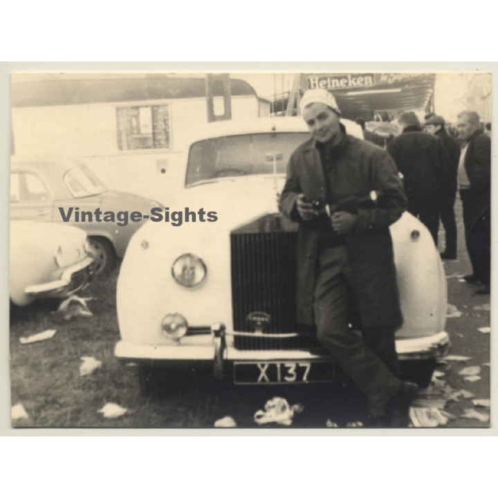 Le Mans 1964: Guy In Front Of Rolls Royce Silver Cloud X137 (Vintage Photo)