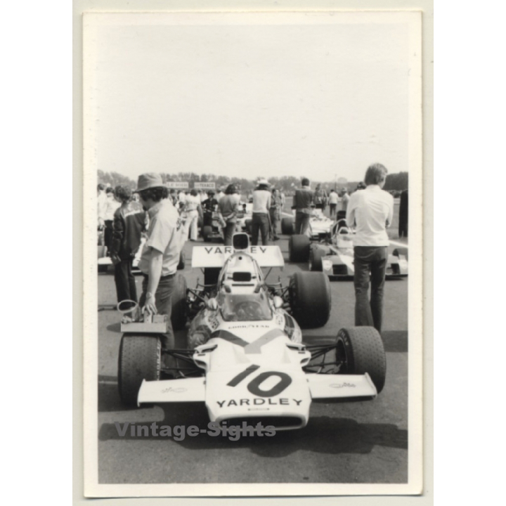 Nivelles-Baulers GP Formula 1: N°10 Peter Revson - McLaren Ford At Start (Vintage Photo 1972)