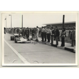 Nivelles-Baulers GP Formula 1: N°27 Helmut Marko - BRM In Pit Lane (Vintage Photo 1972)