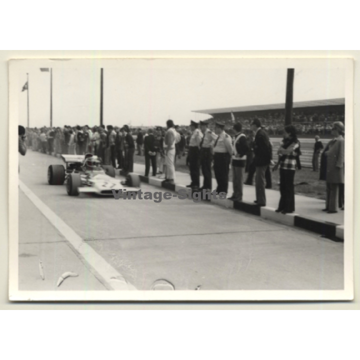 Nivelles-Baulers GP Formula 1: N°27 Helmut Marko - BRM In Pit Lane (Vintage Photo 1972)